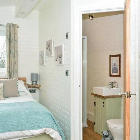Отель Hall Holme (Cumbria)